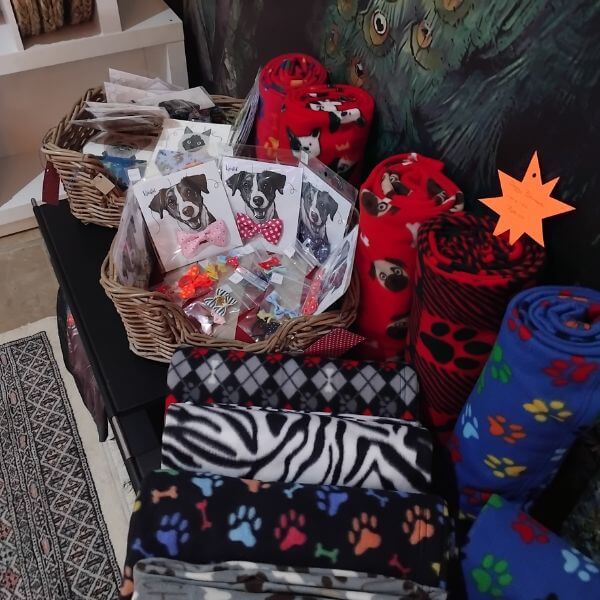 home and gift boutique cape town. handcrafted pillows and blankets for both you and your furry friends at pure plesier